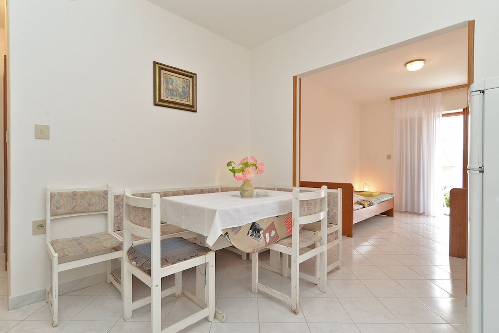 Apartment Josip 828
