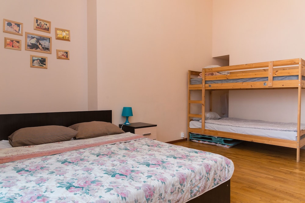 Ideal Mini Hotel - Hostel