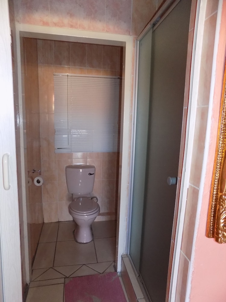 Joezebel Guest House