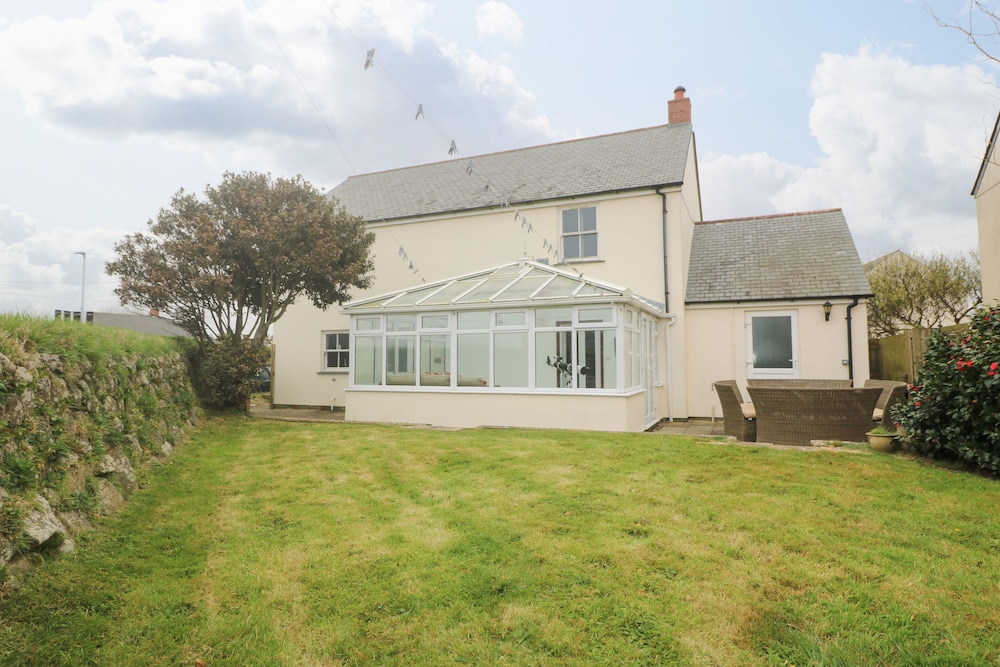 15 Tower Meadows
