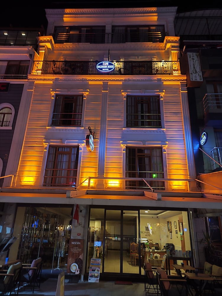 Magnaura House Otel - Image 43