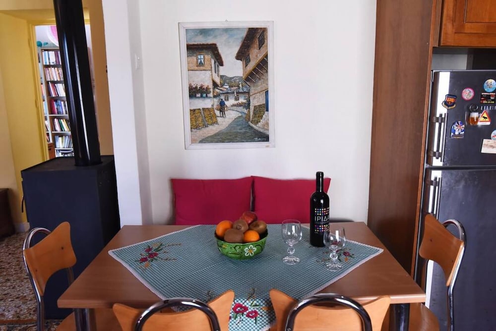 2 Bedroom Art House in Kavala view 5