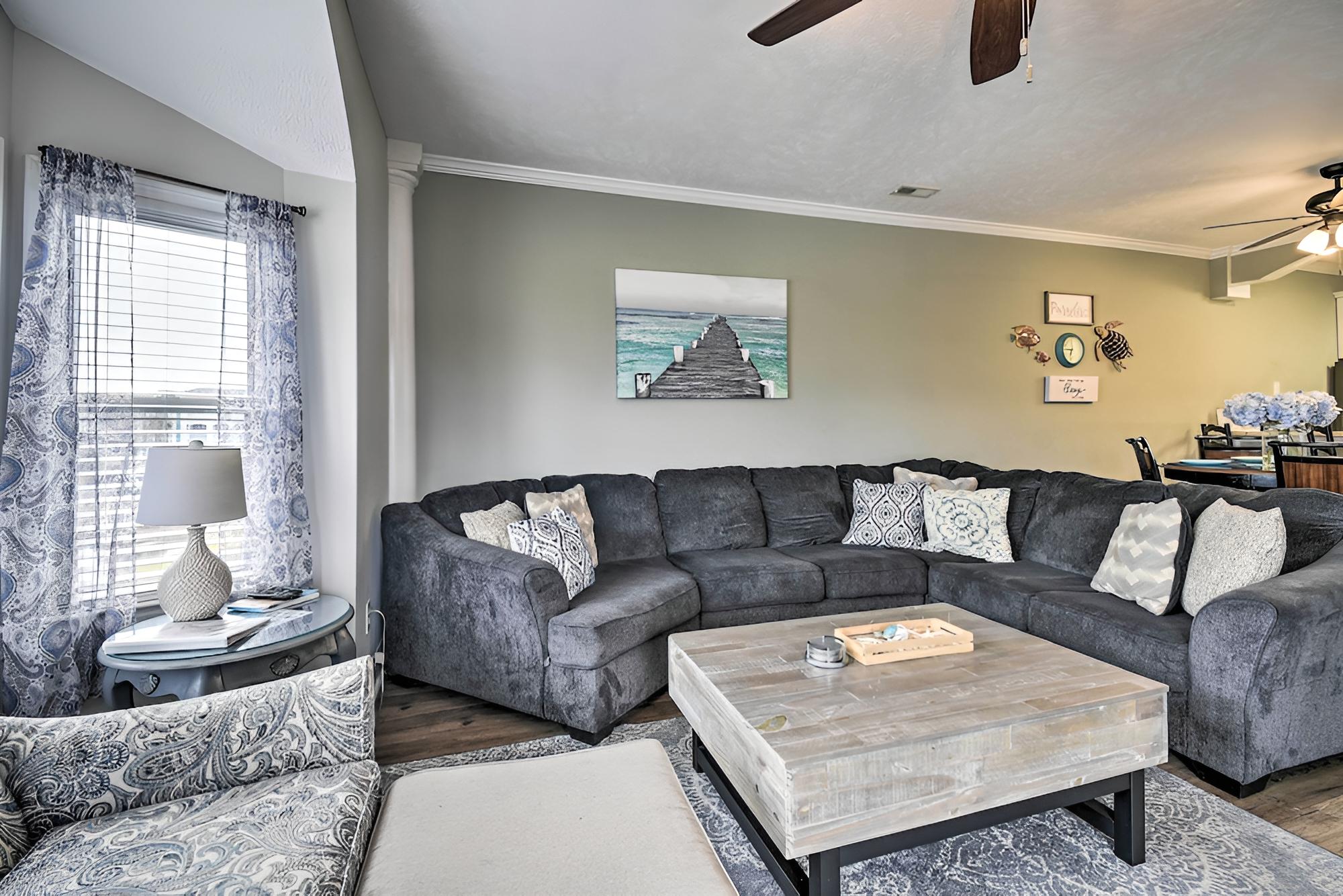 Kid-friendly Condo w/ Grill ~ 5 Mi to Beach view 2