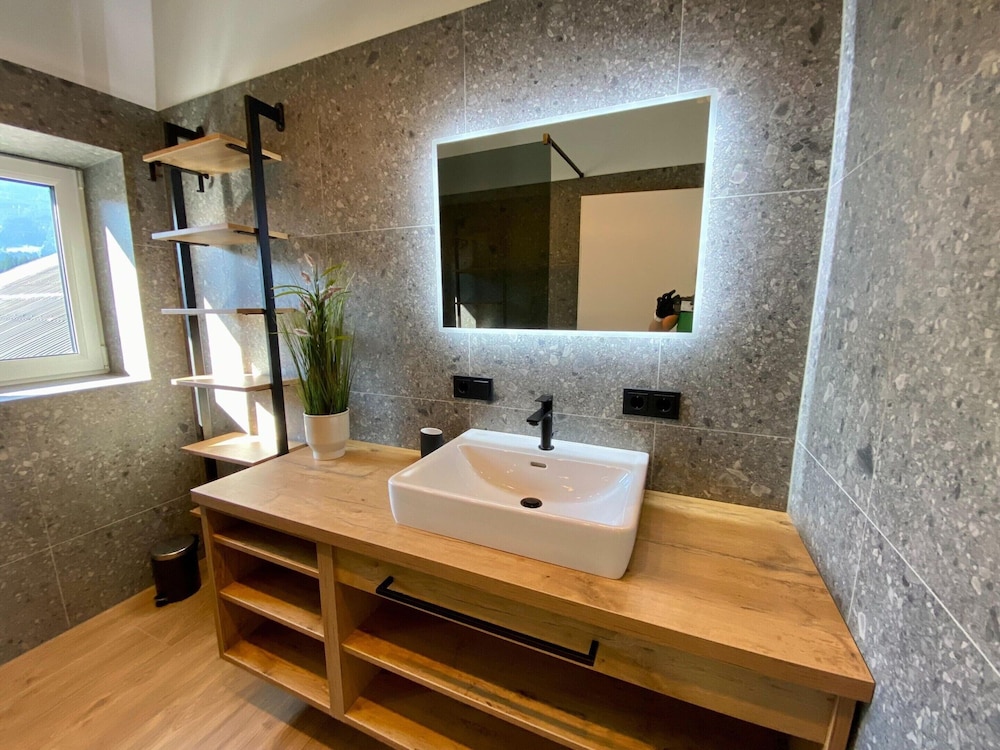 Attic Apartment in Saalfelden Near Ski Slopes