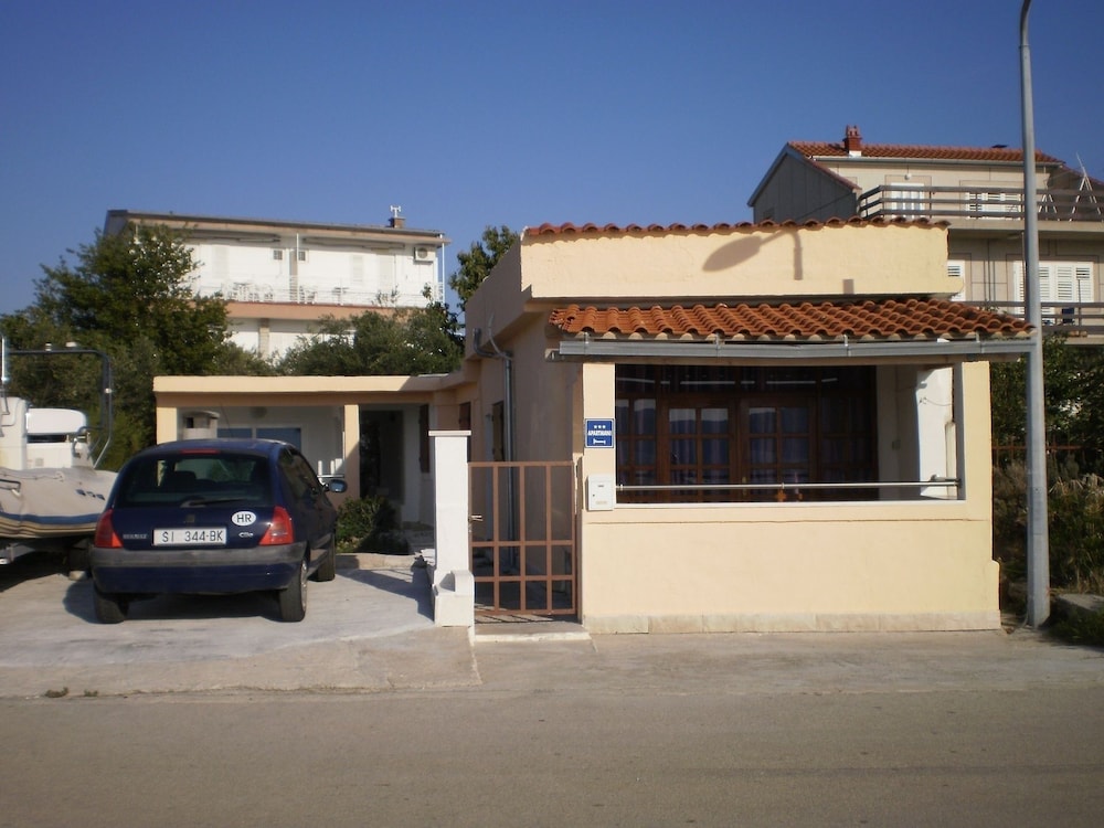 Photo 7