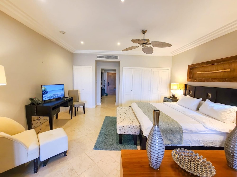 Hotel Fishing Lodge Ocean Views Suite 4072 - Image 1