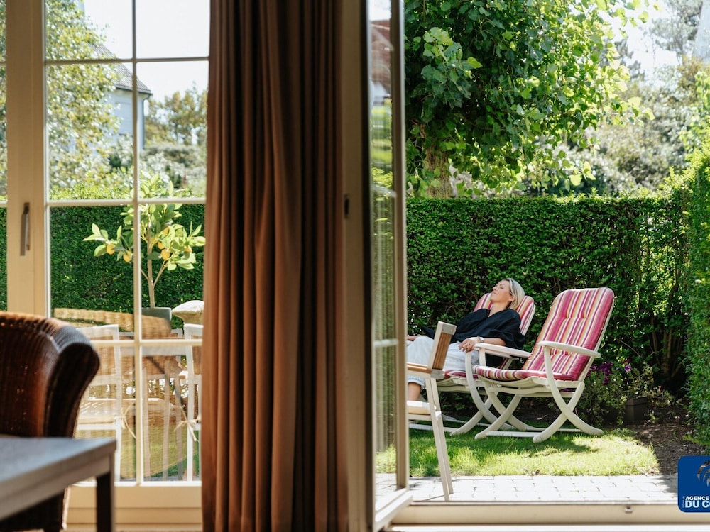 Pet-friendly Villa Retreat