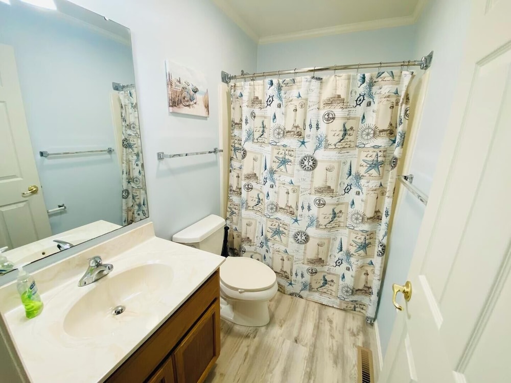 Rodney Avenue 3B