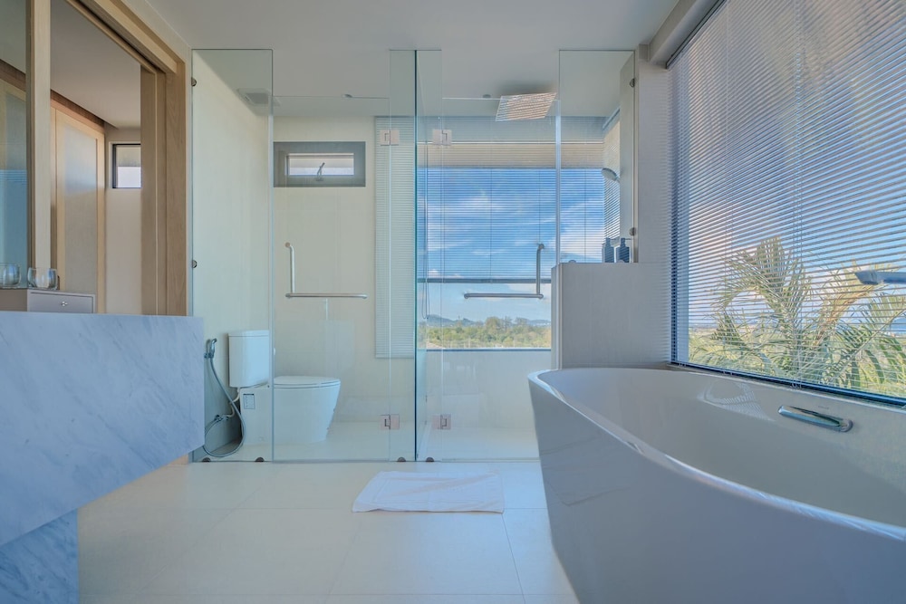 The Salin Seaview Villas