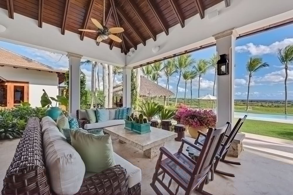 Magnificent Eight Bedroom Holiday Home