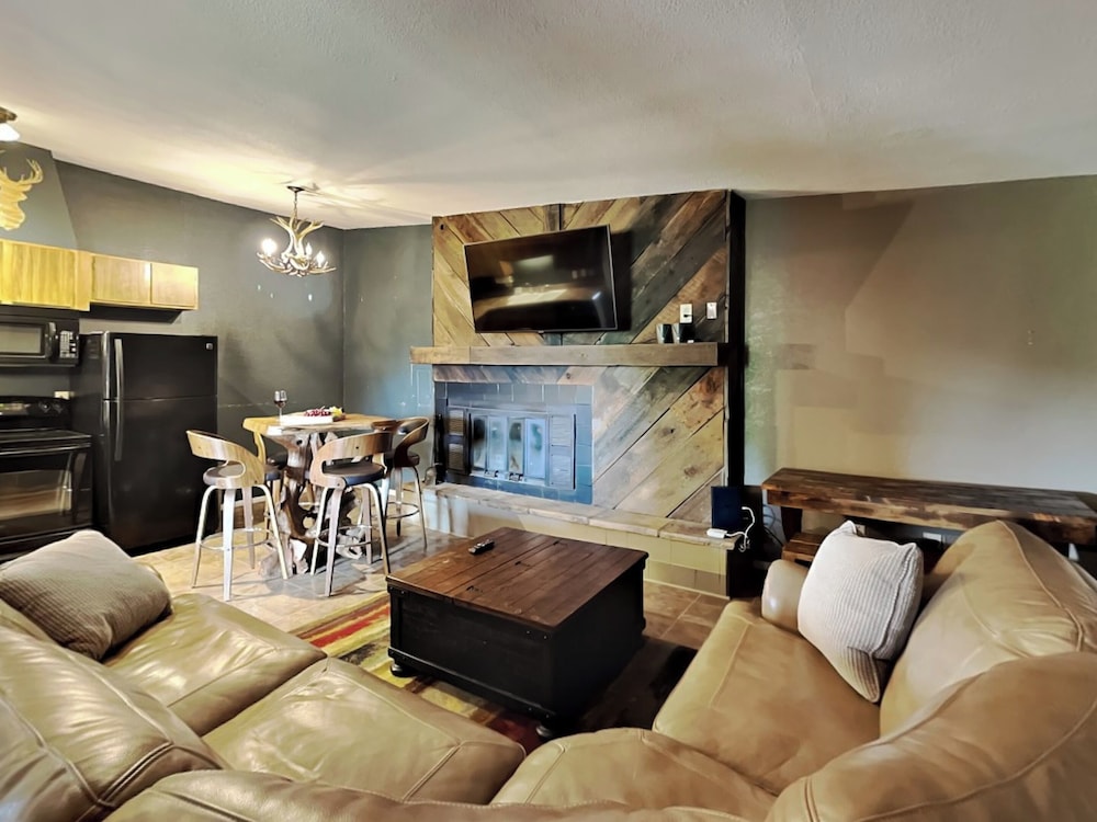 Alto Mountain Sojourn by Ruidoso Vacation Rentals