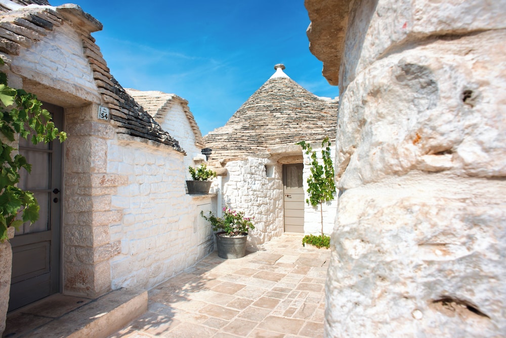 Trulli Holiday Albergo Diffuso photo 2