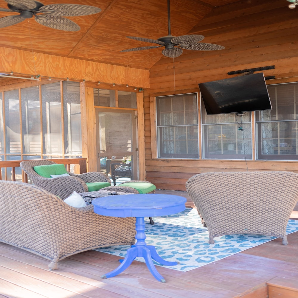 Autumn Woods Lodge