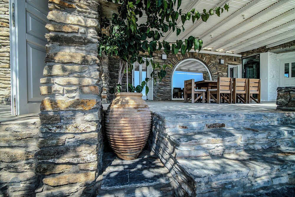 Zen Blue Suites Luxury and Nature in Kea