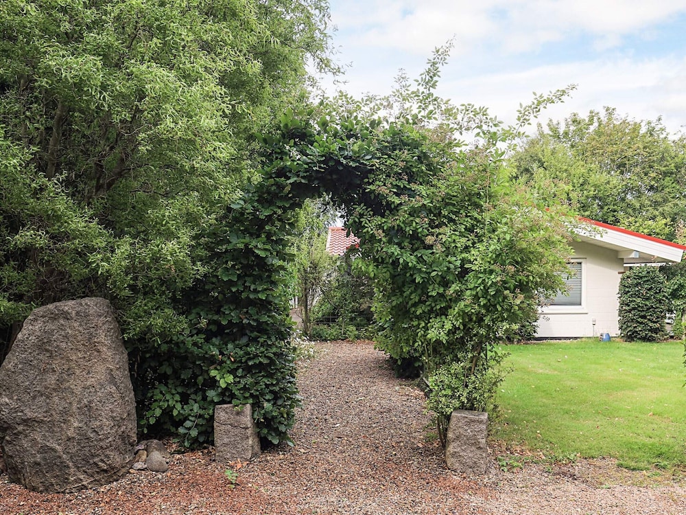 2 Person Holiday Home in Grenaa