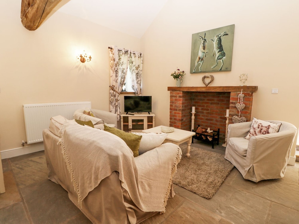 Puddleduck Cottage view 5