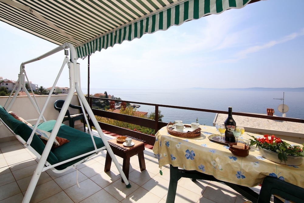 Vlad - sea View - A1 view 4