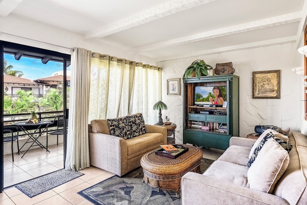 Updated Top Floor - Ocean Views - Vrkcv