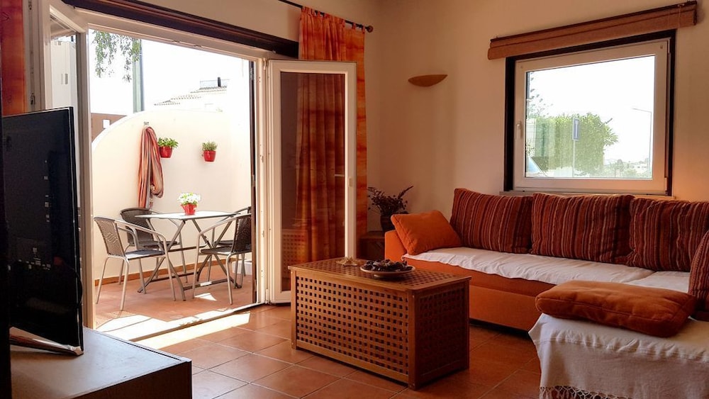 Cozy Apartment near the beach photo 5