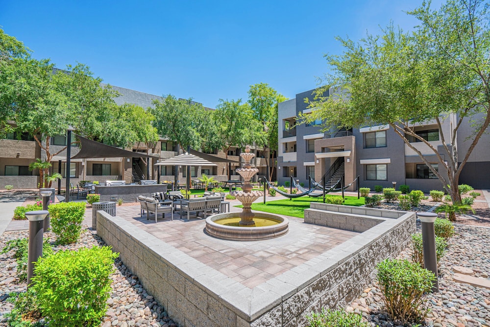 ROVE LIVING/KB - Zone Westgate