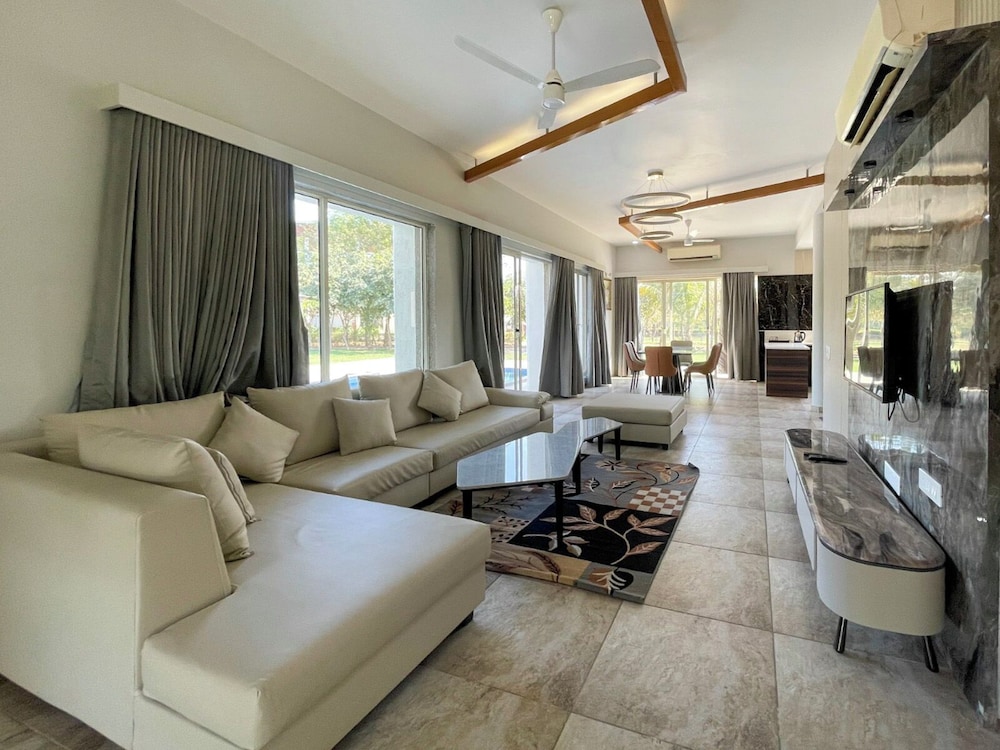 Kings Villa