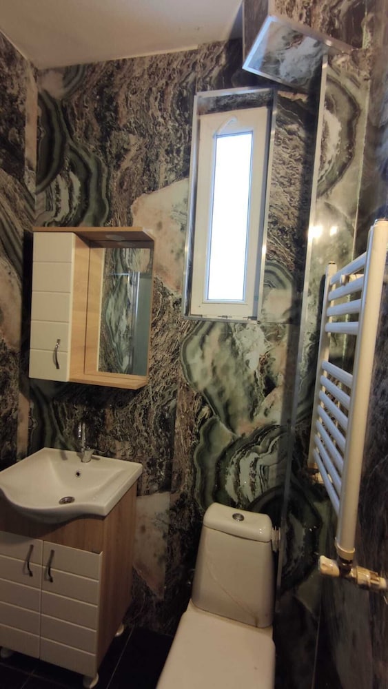 Avrasya Pansiyon - Image 31