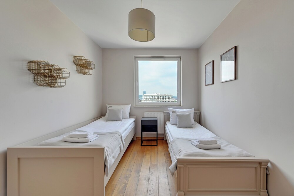 Top Floor z Widokiem na Morze by Downtown Apartments