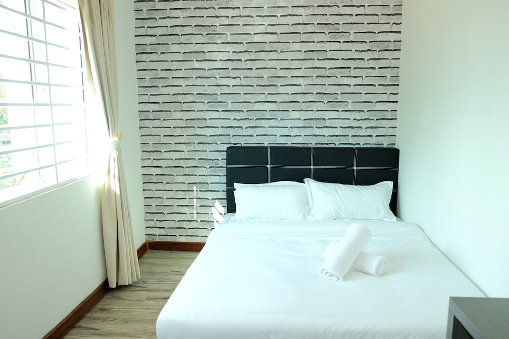 Natol Homestay - Paris BDC