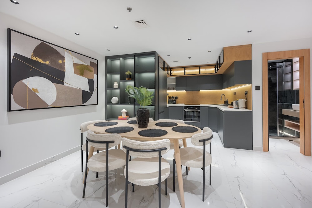 Luxurious 2-bedroom Apartment Perfect for Families in Dubai Marina