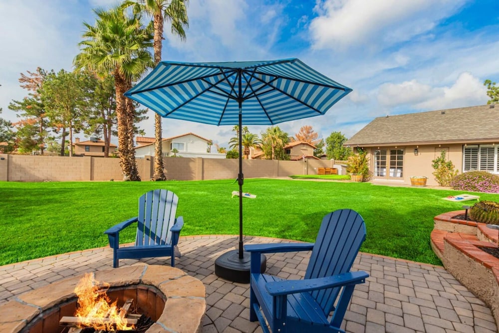 Greenway Park Retreat Al-fresco Living Heated Pool