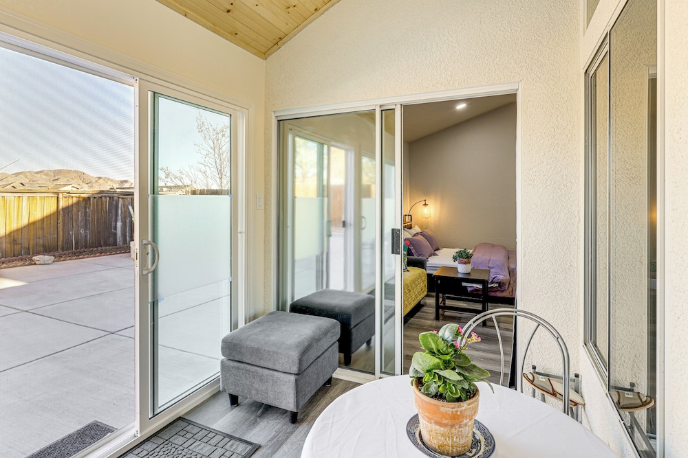 10 Mi to Mojave Narrows: Victorville Studio