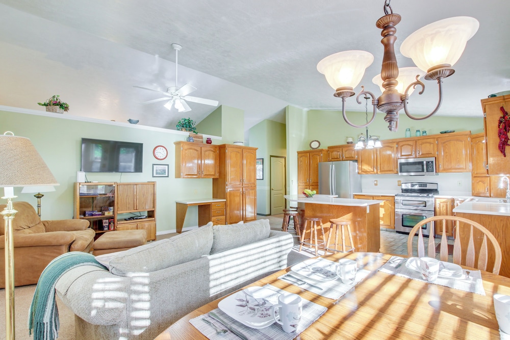 5 Mi to Downtown Logan: Scenic Retreat w/ Patio
