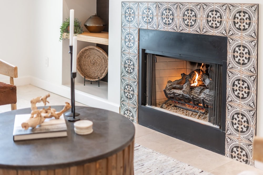 The Casa Del Sol Experience - Old Town Villa