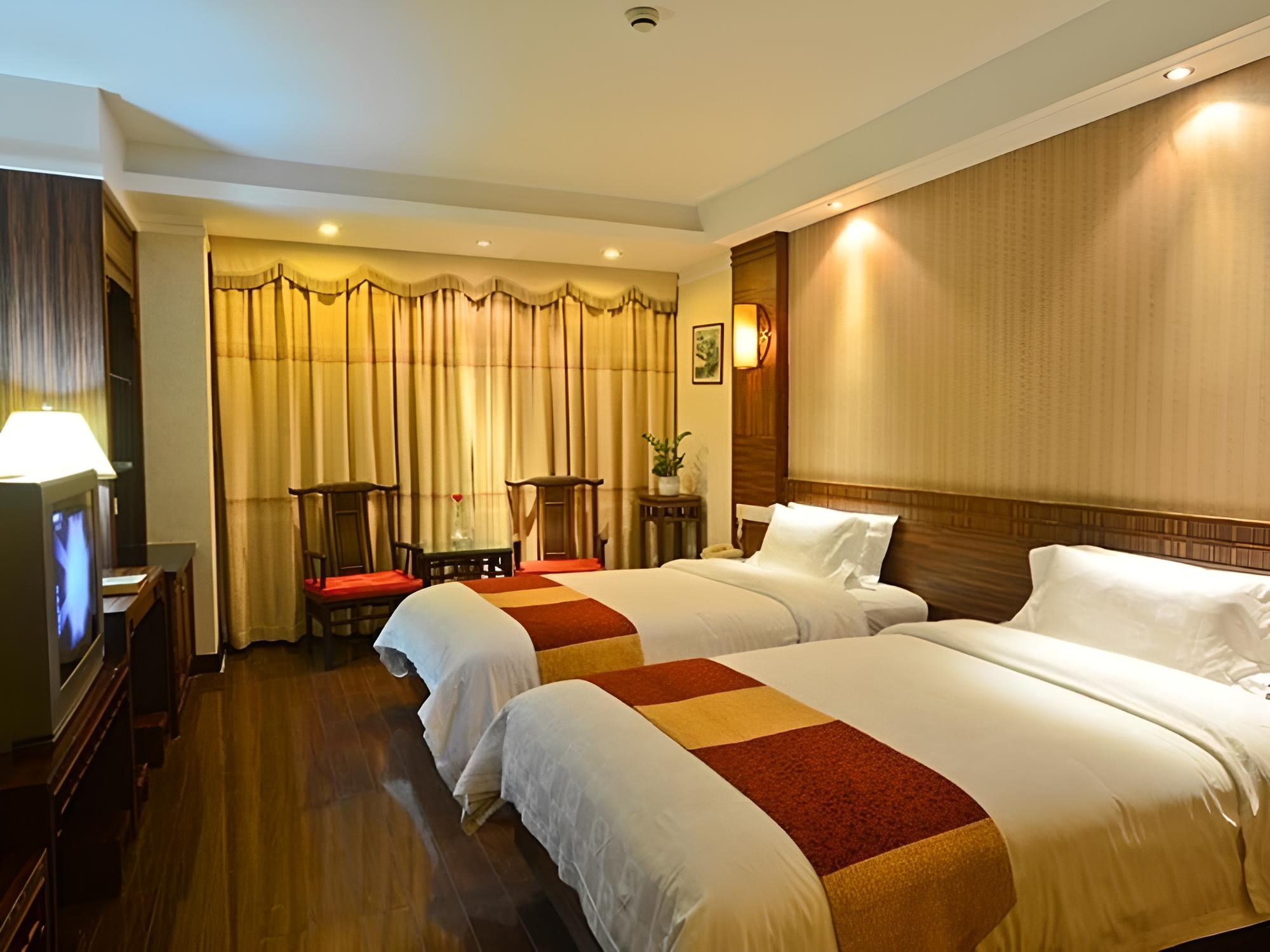 Golden Lotus Herton Seaview Hotel - Haikou