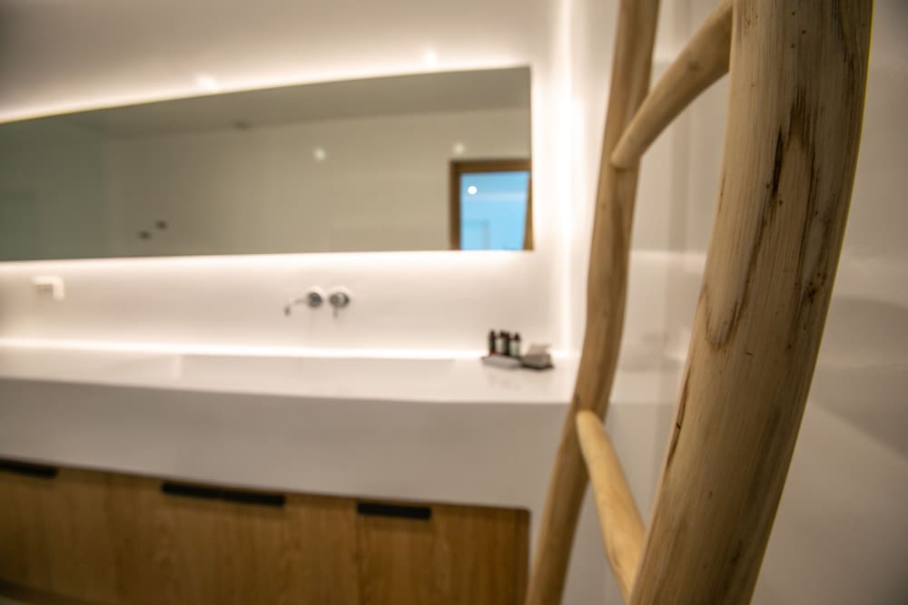 Melidonia Suites