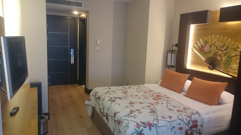 Limak Lara De Luxe Hotel - All Inclusive