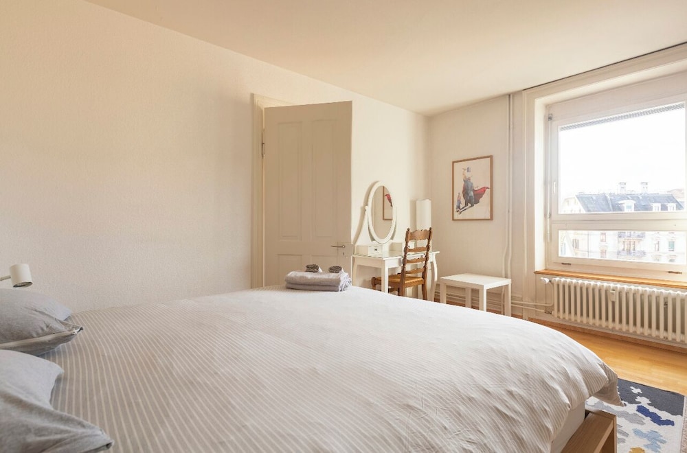 KAYA Zurich Stauffacher