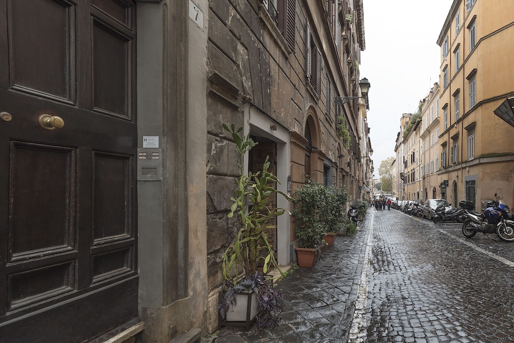 Piazza Navona Design Flat