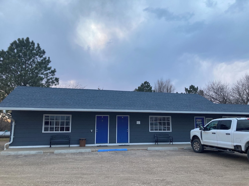 Dew Drop Inn Motel by OYO Miller SD