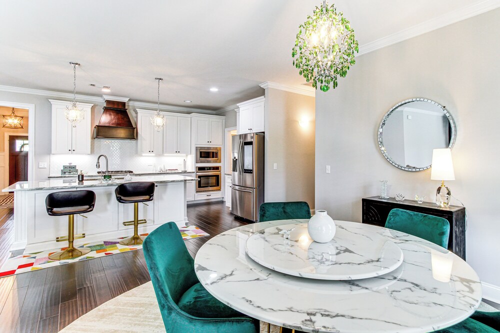 4 Mi to Dtwn: Stylish Home w/ Large Yard in Dothan