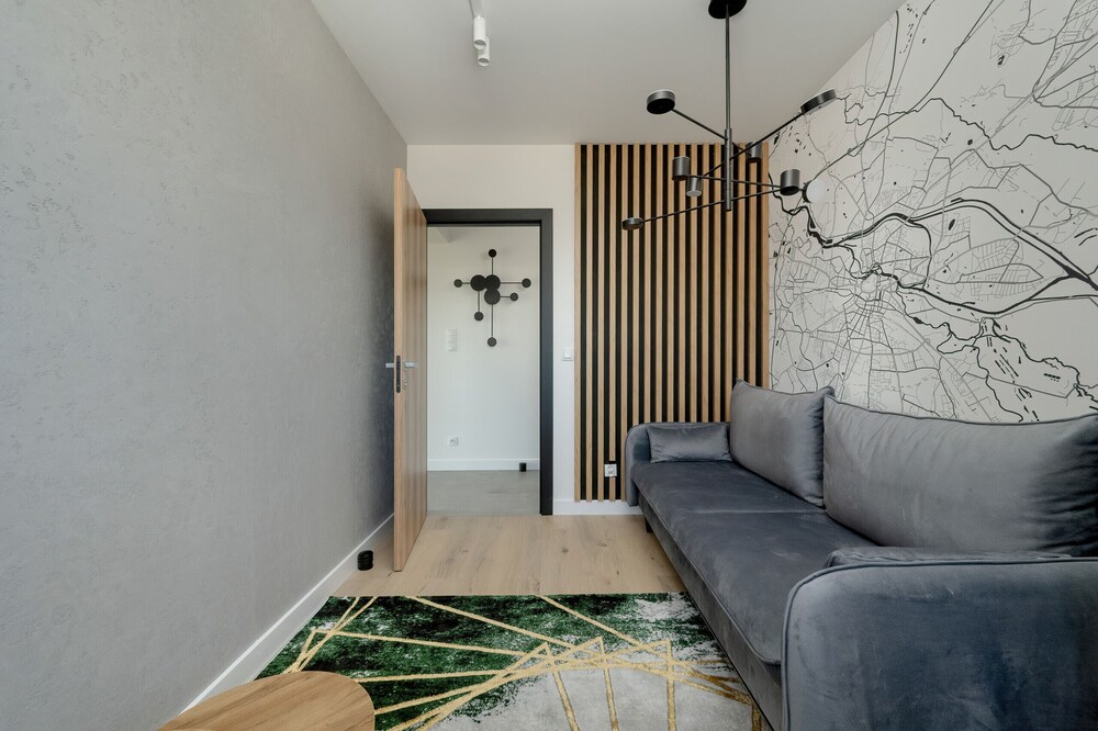 Bright & Peaceful Apartment by Renters