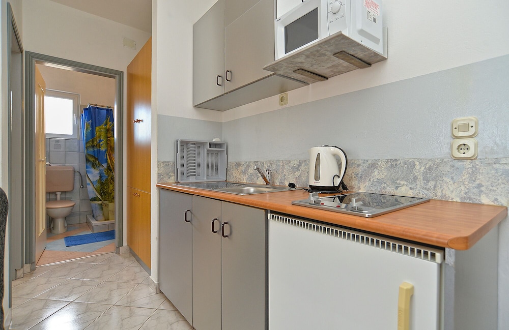Apartments 2071