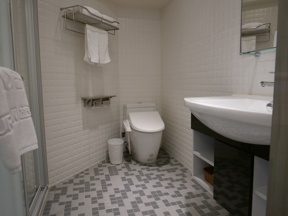 Ours Inn II