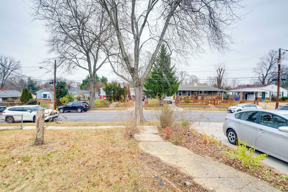 DC Area Home ~ 1 Mi to Metro: WFH Friendly!