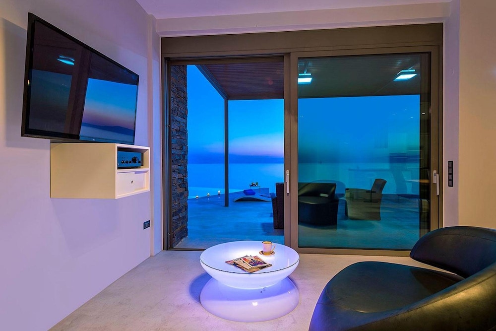 Tersanas Villas