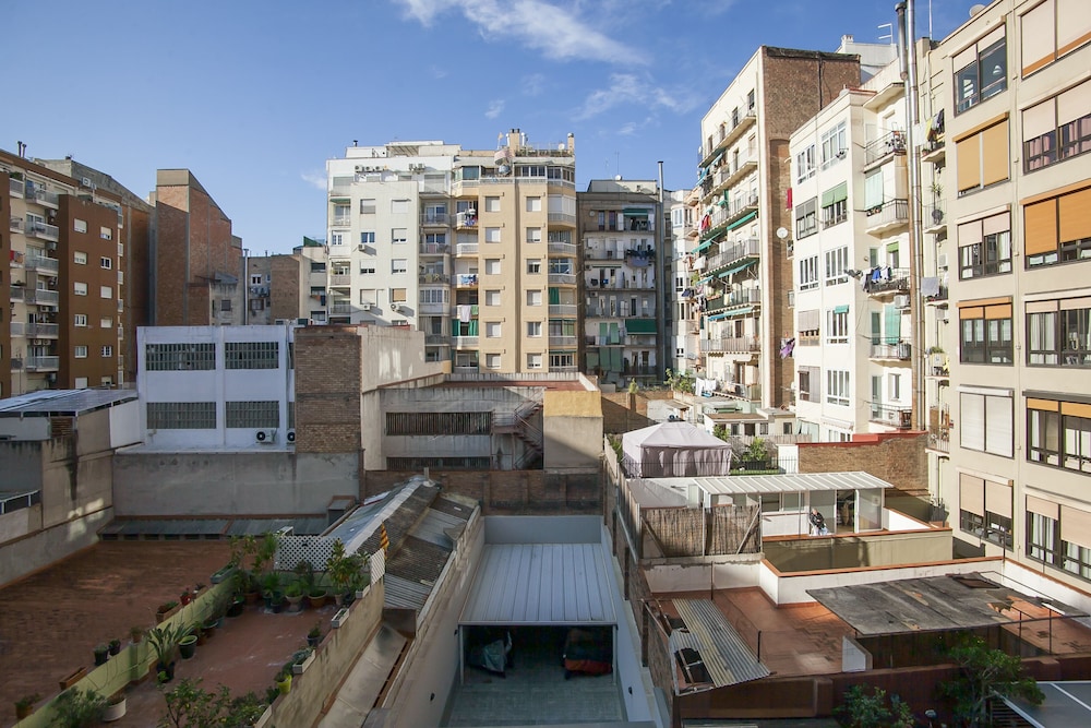 BBarcelona Gaudi Flats