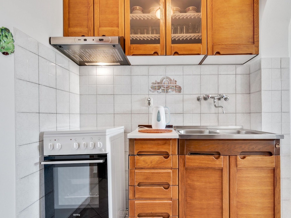 Secluded Apartment in Poreč with Garden view 5