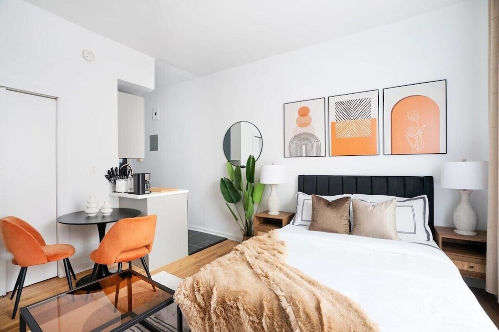 317 UES Apartments