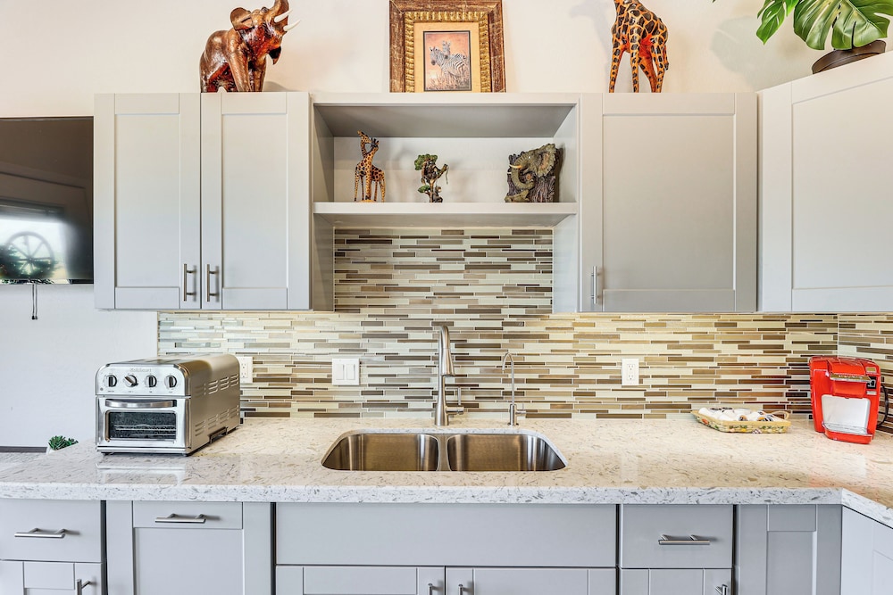 Cozy Couple's Retreat w/ Views in Apache Junction