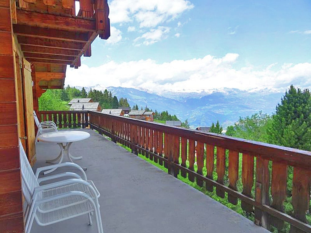 Chalet in Vex Near Ski Slopes